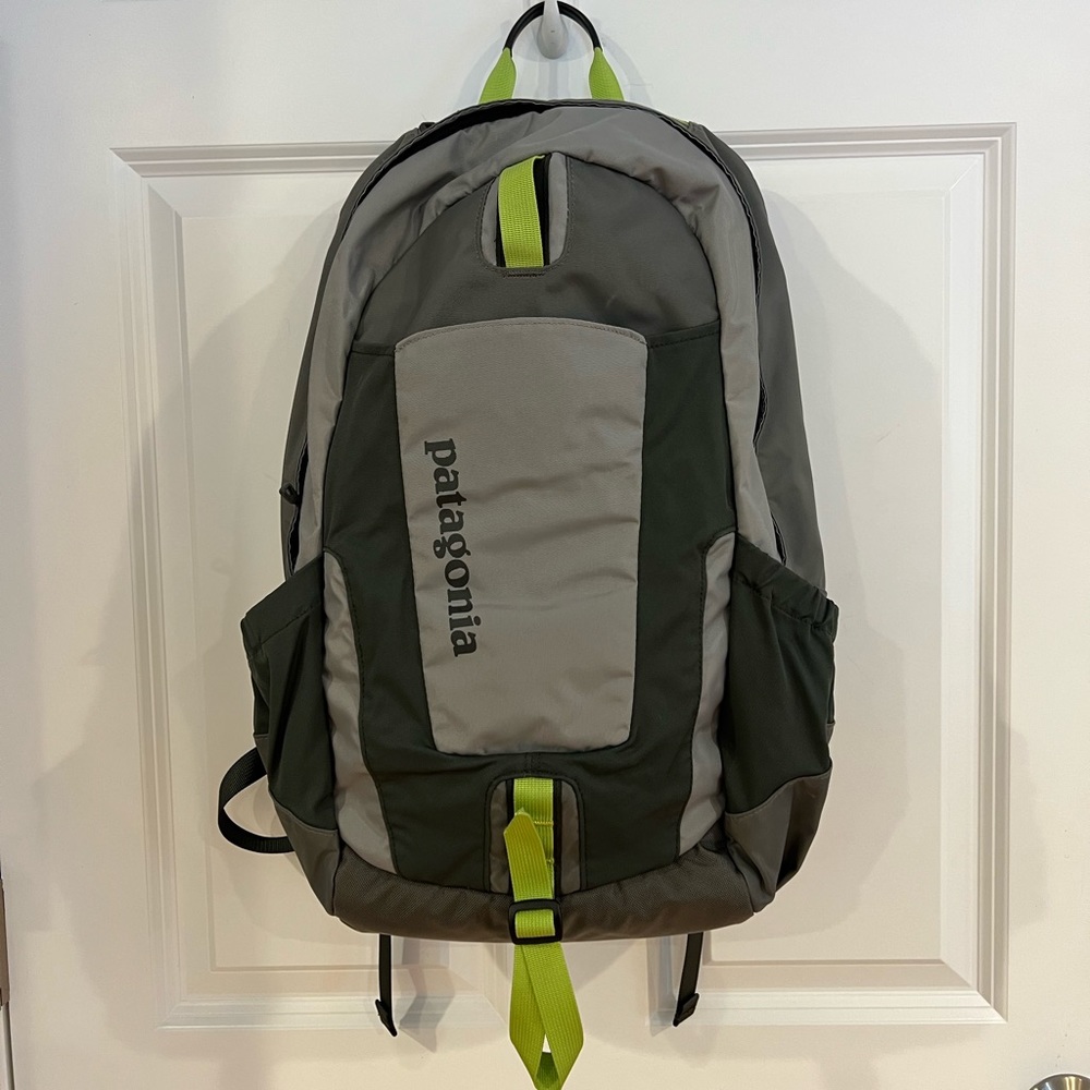 Patagonia Yerba 22L backpack with laptop compartment